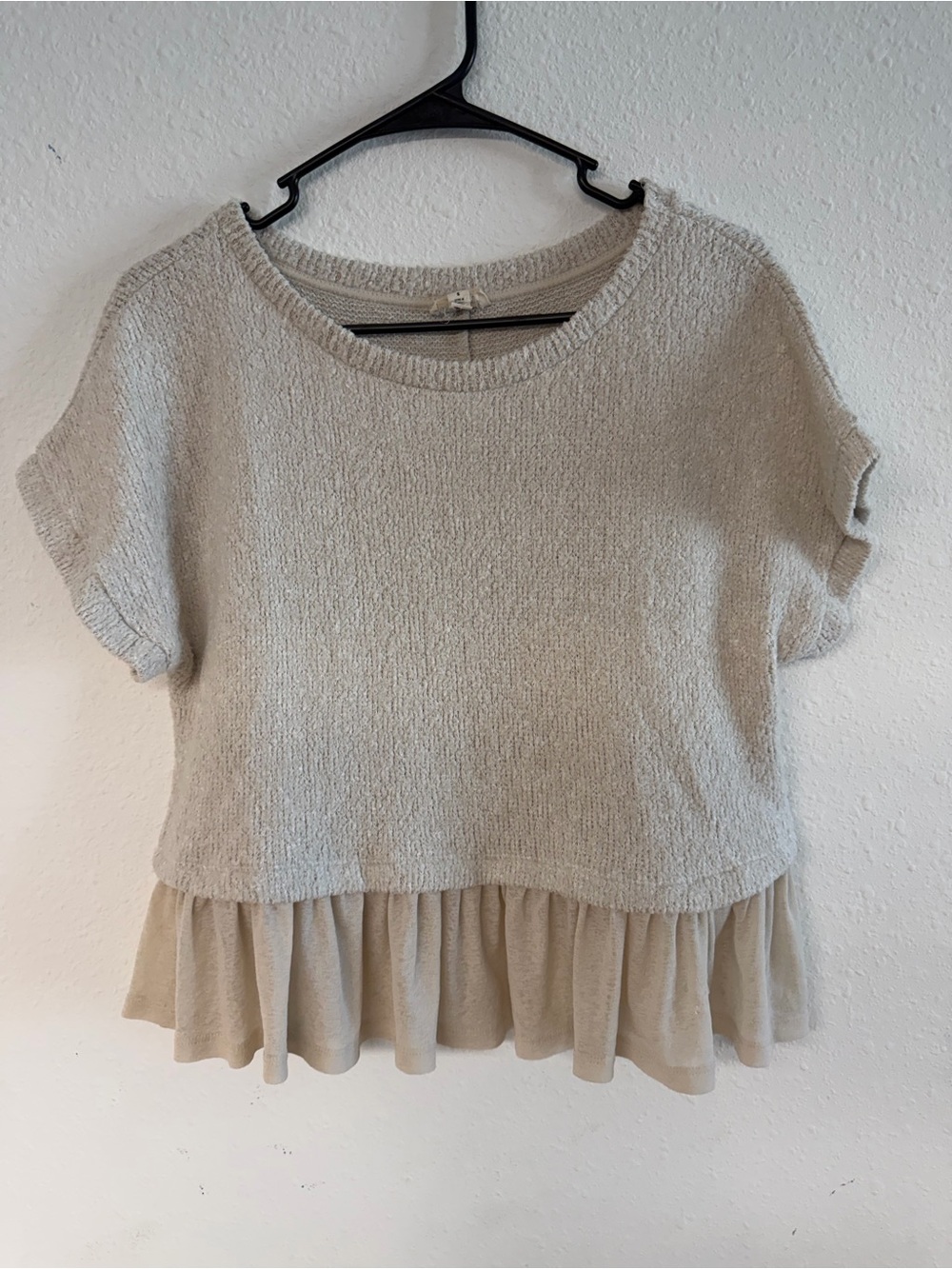 Pilcro Cream Short-Sleeve Knit Top with Ruffled Hem